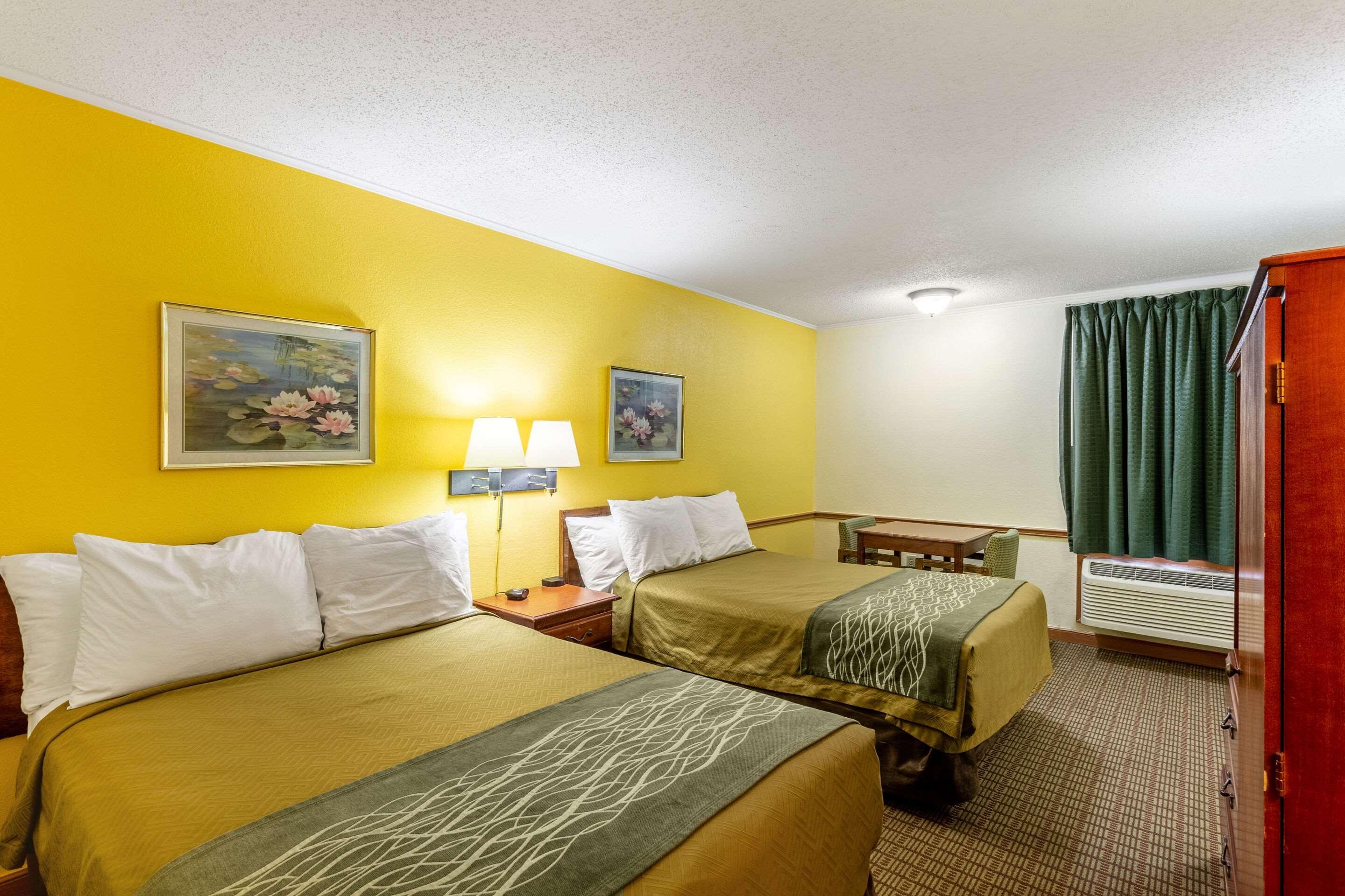 Econo Lodge Morgantown Exterior foto